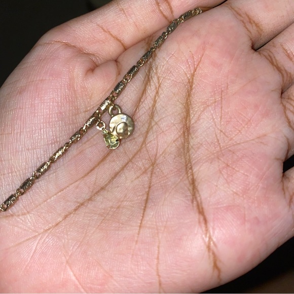 Zara choker necklace with diamond and circle pendant, Gold and Suede. - Picture 3 of 4